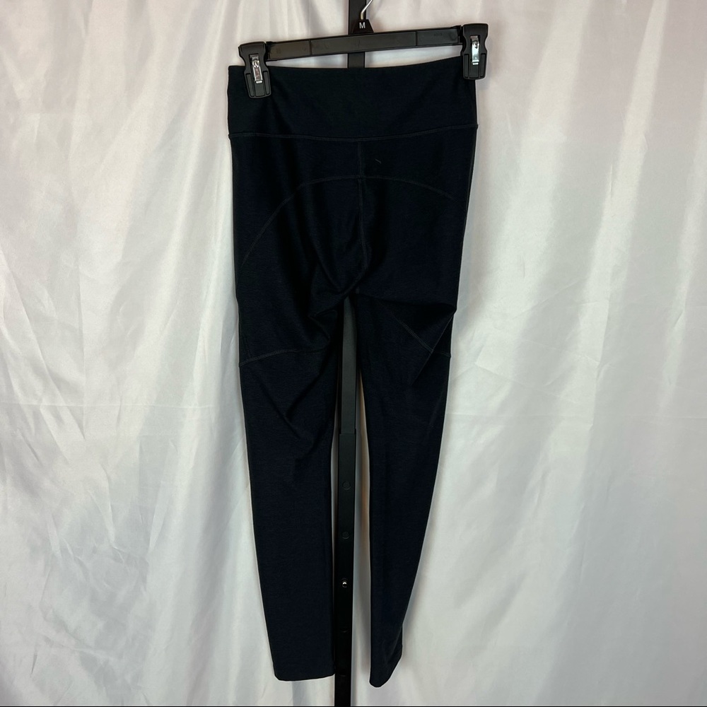 Outdoor Voices Dark Solid Color Polyester Legging… - image 4